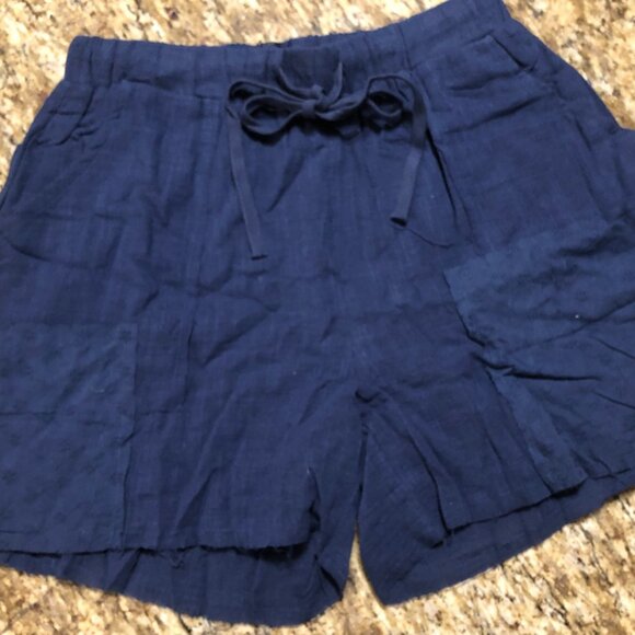 GiGiO Pants - GiGiO Navy Crinkled woven frayed raw edge shorts with elastic tie waist  5194